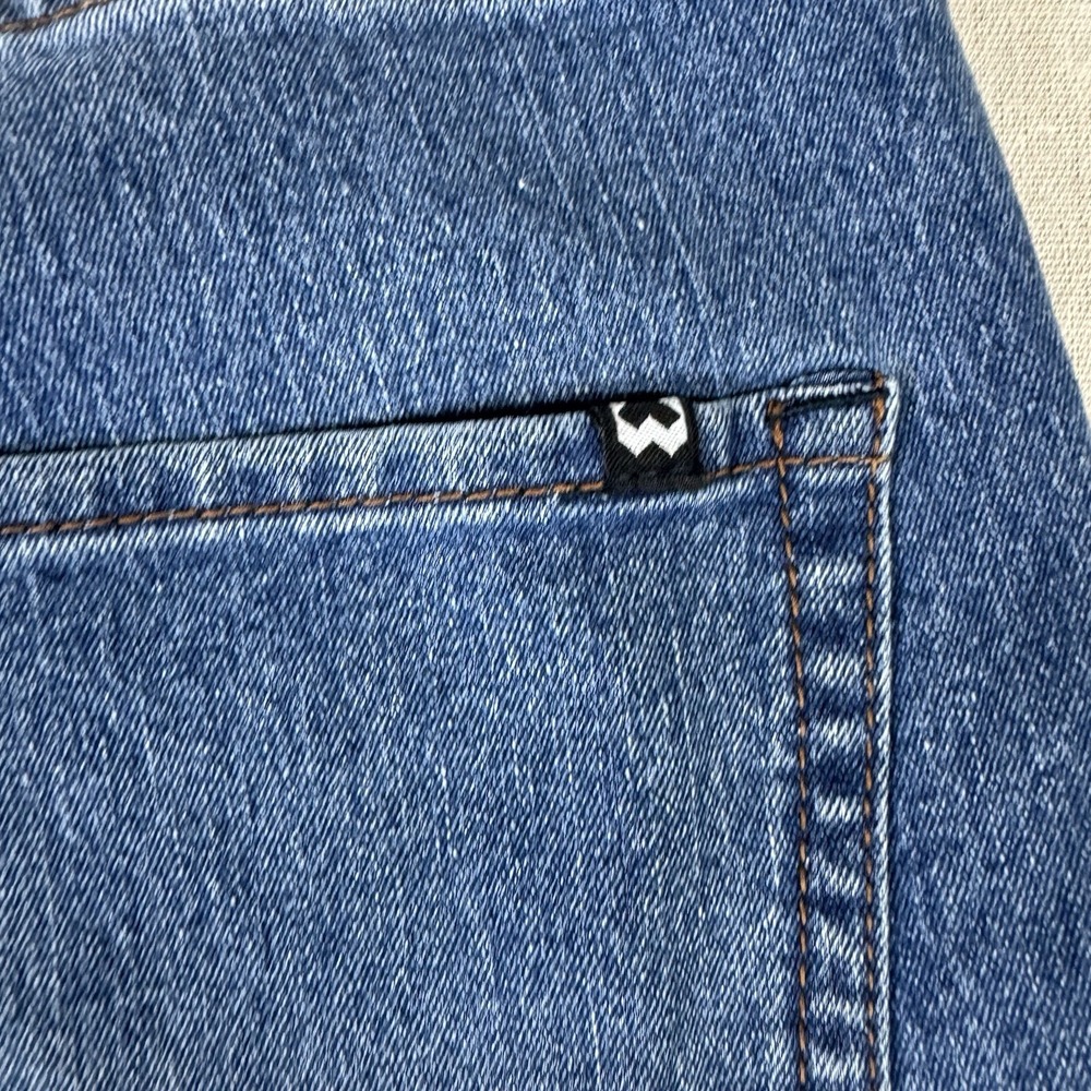 WXYZ MFG Co Men's Drifter Loose Fit Blue Denim Shorts Jorts Size 36x12 - Picture 4 of 10